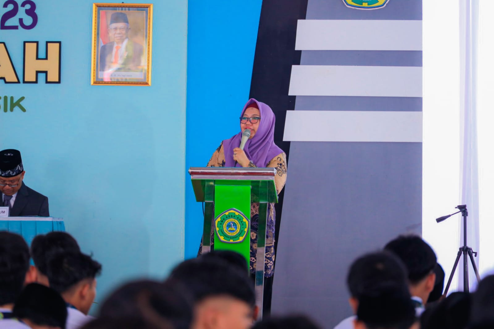 Hadiri Purna Siswa SMK Assa'adah Ke 23, Bu Min Ungkapkan Komitmen Gresik Dalam Peningkatan Kapasitas Pemuda